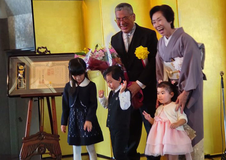 祝賀会壇上にて